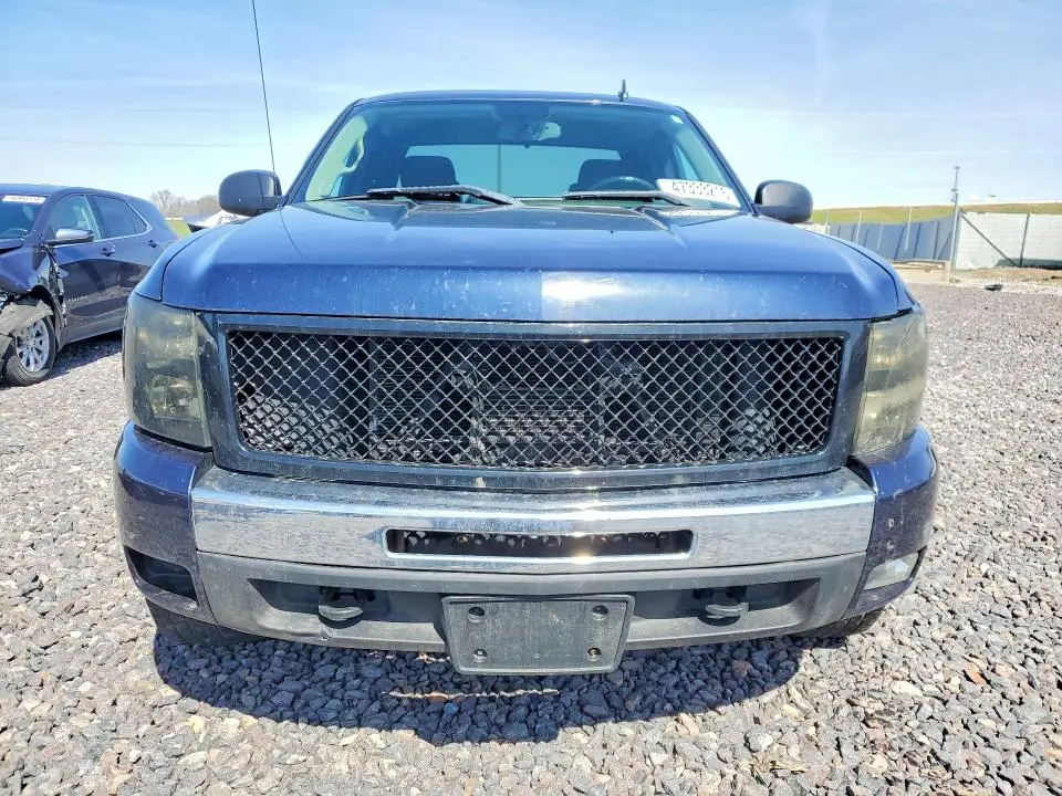2011 CHEVROLET SILVERADO K1500 LT  