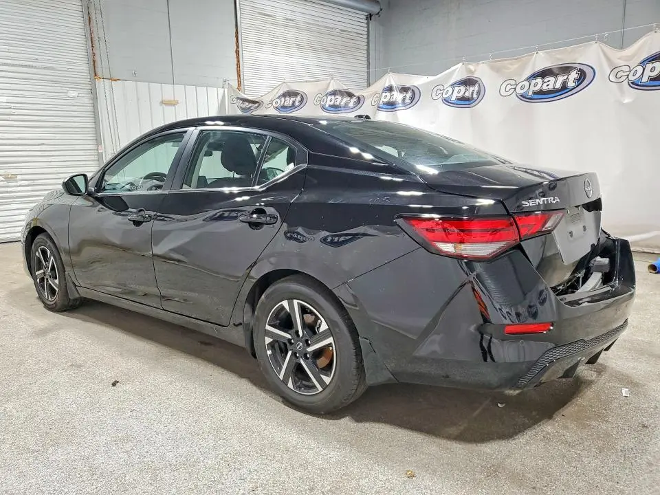 2025 NISSAN SENTRA SV  