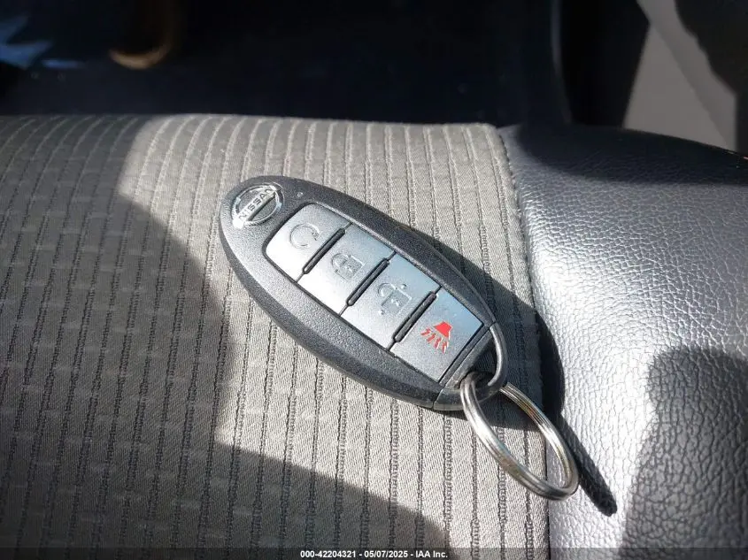 2019 NISSAN PATHFINDER SV
