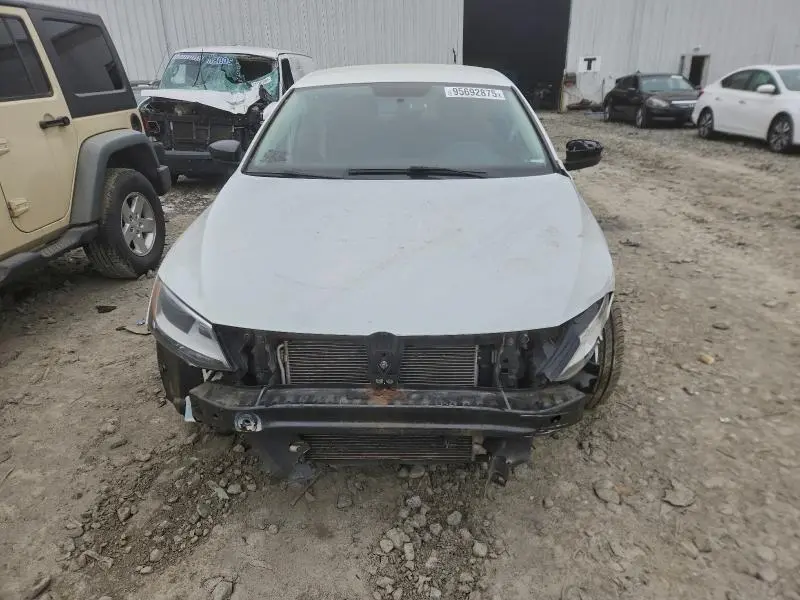 2015 VOLKSWAGEN JETTA BASE  