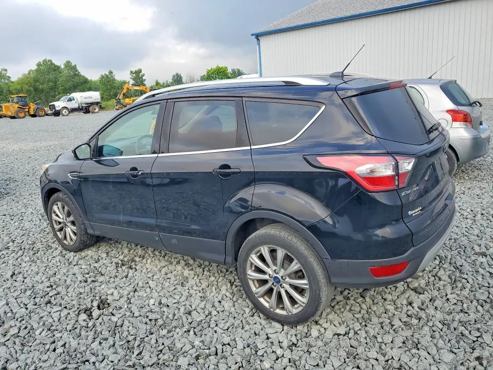 2017 FORD ESCAPE TITANIUM  