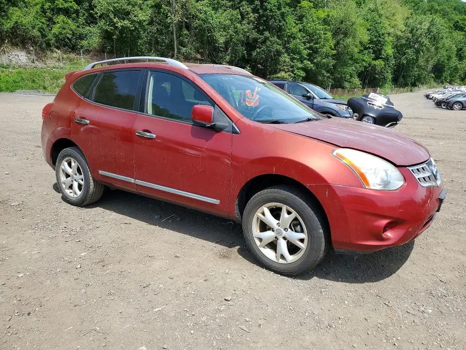 2011 NISSAN ROGUE S  