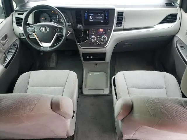 2016 TOYOTA SIENNA   