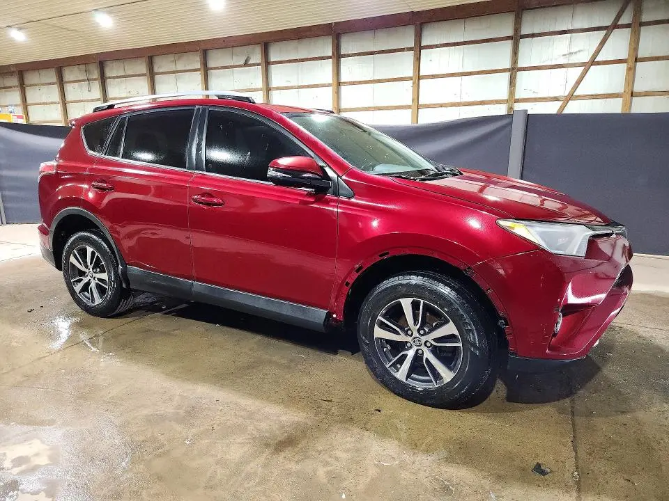2018 TOYOTA RAV4 XLE  