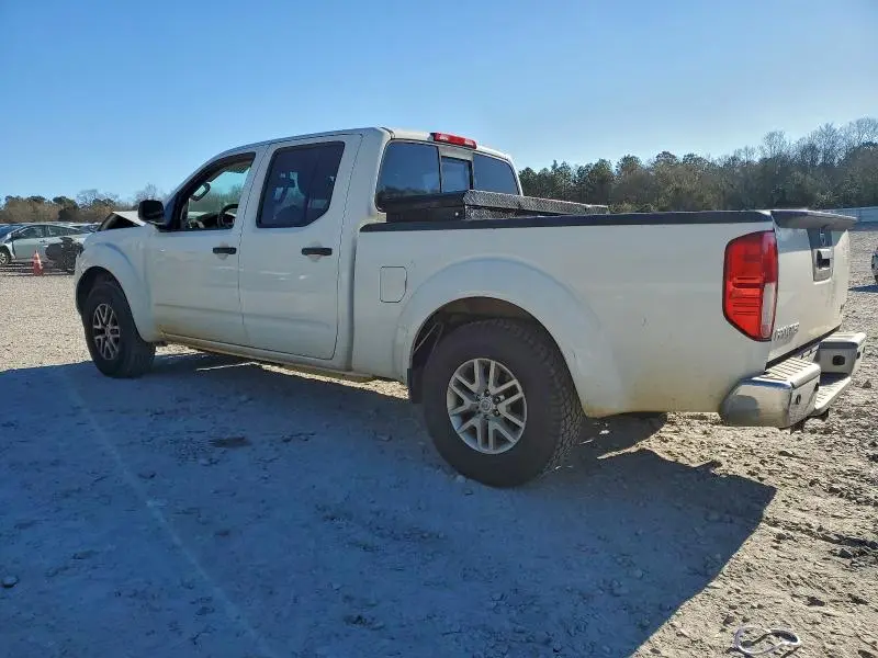 2015 NISSAN FRONTIER SV  