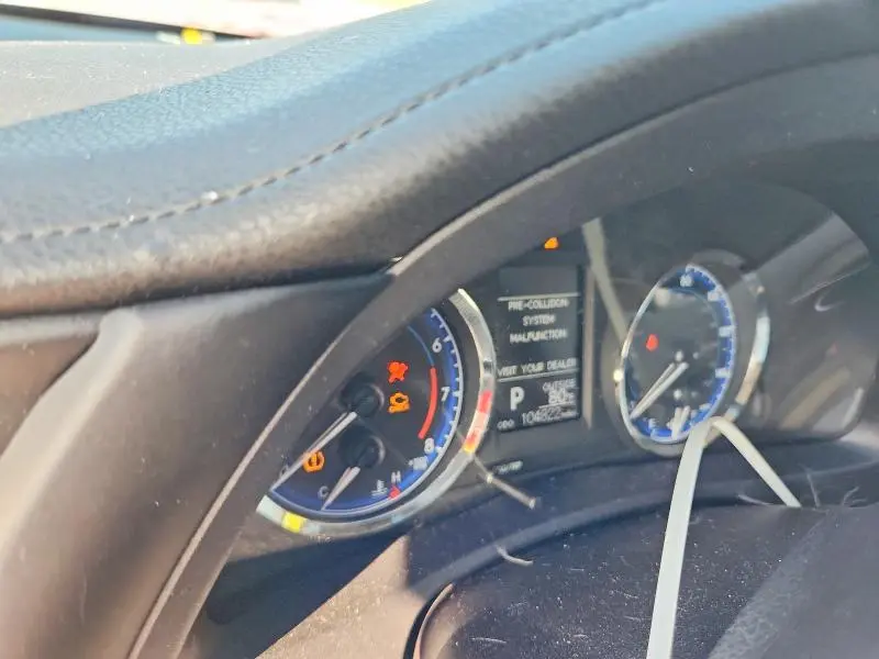 2017 TOYOTA COROLLA LE  