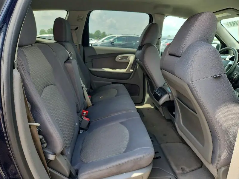 2012 CHEVROLET TRAVERSE LS  
