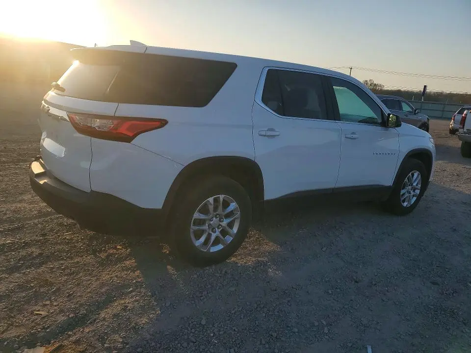 2021 CHEVROLET TRAVERSE LS  