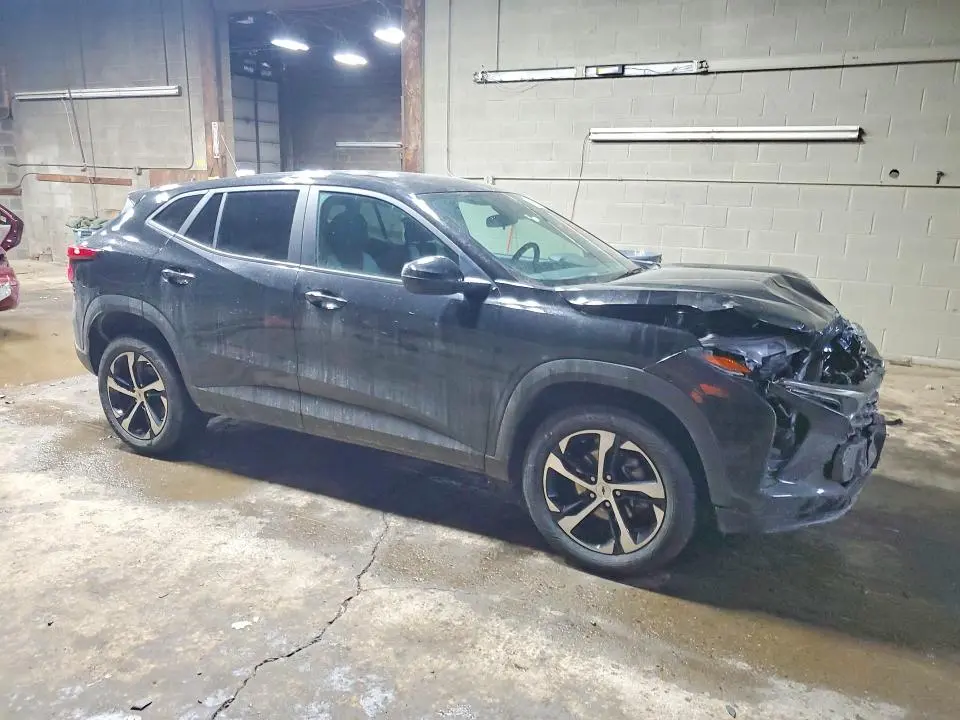 2025 CHEVROLET TRAX 1RS  