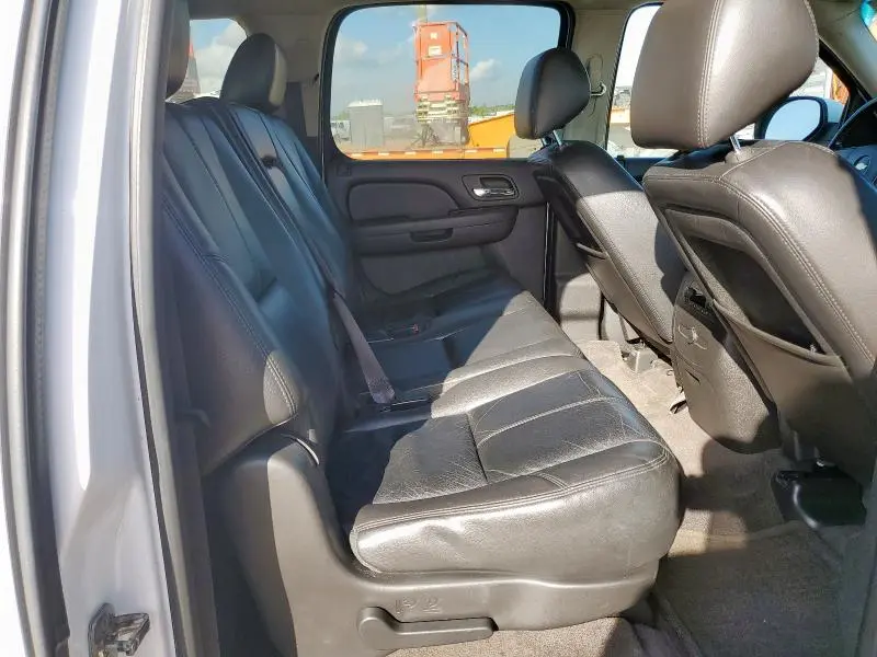 2012 CHEVROLET SUBURBAN C1500 LT  