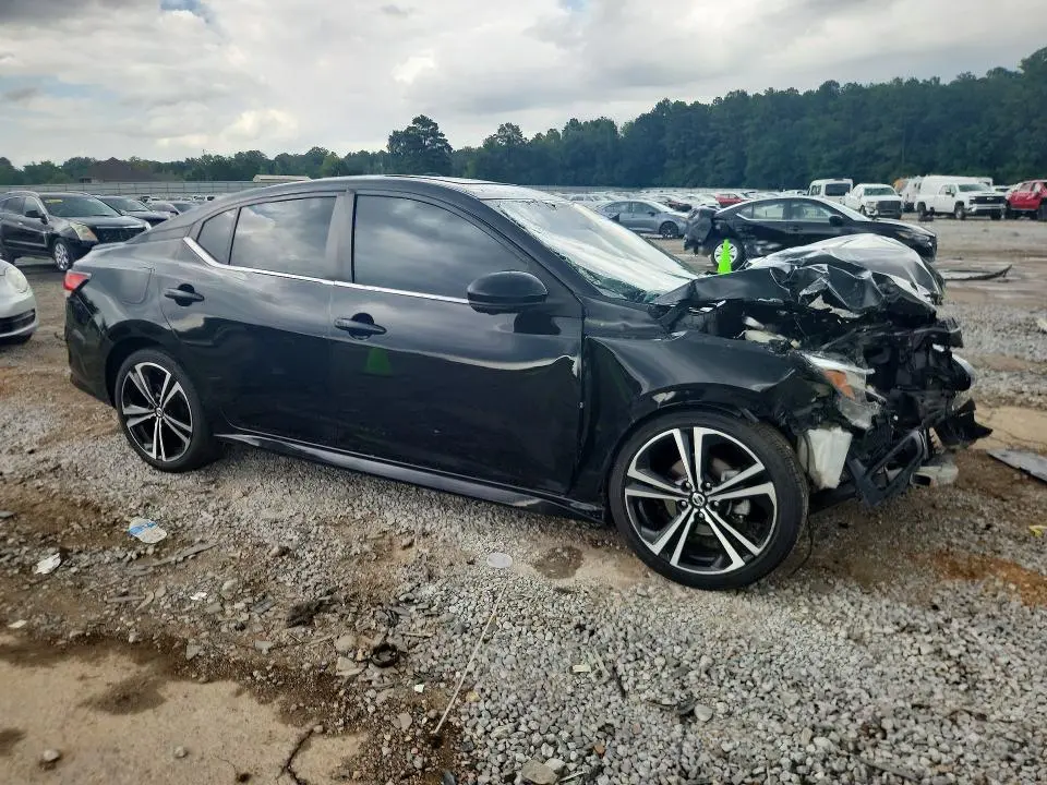 2021 NISSAN SENTRA SR  