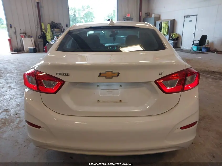 2018 CHEVROLET CRUZE LT AUTO