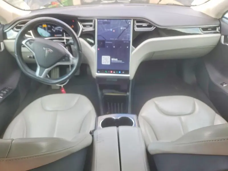 2015 TESLA MODEL S 85  