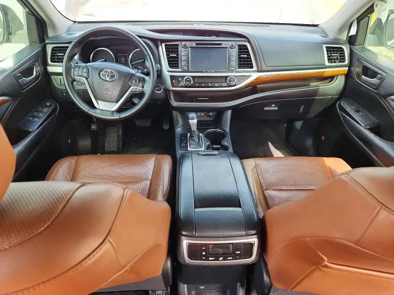2018 TOYOTA HIGHLANDER LIMITED  