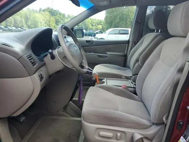 2010 TOYOTA SIENNA CE  