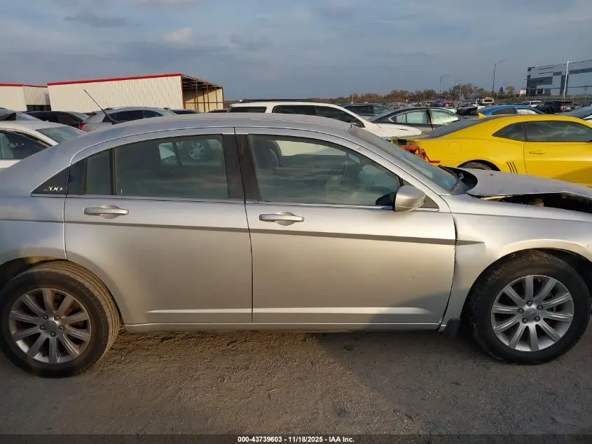 2011 CHRYSLER 200 TOURING