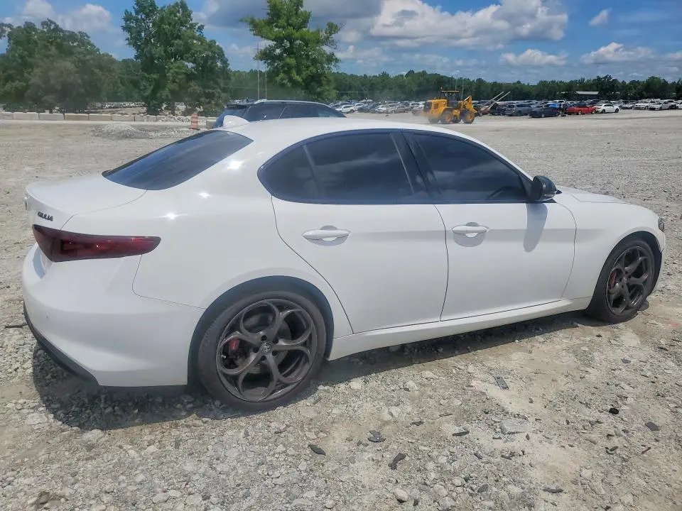 2019 ALFA ROMEO GIULIA   