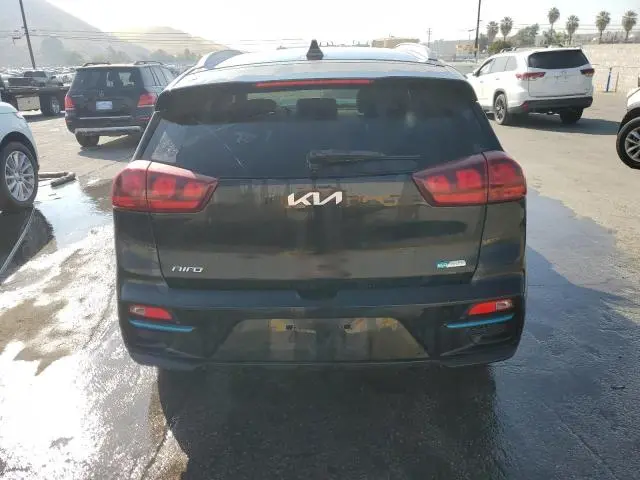 2022 KIA NIRO S  