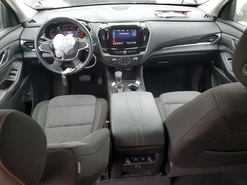 2021 CHEVROLET TRAVERSE LT  