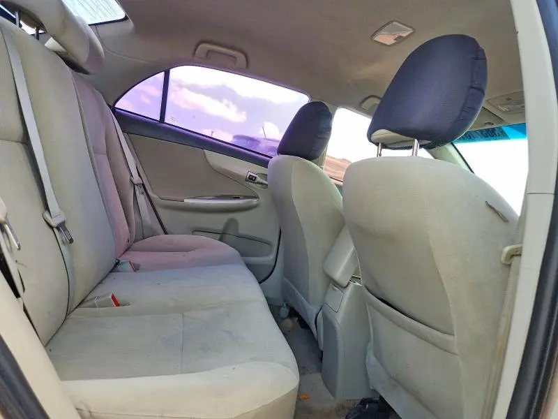 2012 TOYOTA COROLLA LE  