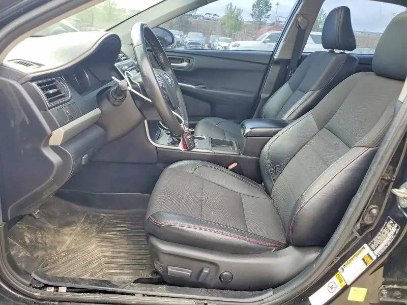 2017 TOYOTA CAMRY SE  