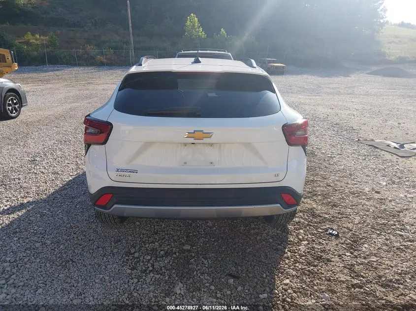 2025 CHEVROLET TRAX FWD LT