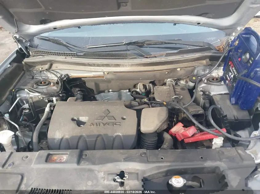 2016 MITSUBISHI OUTLANDER ES