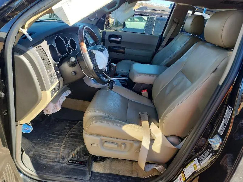 2010 TOYOTA SEQUOIA PLATINUM  