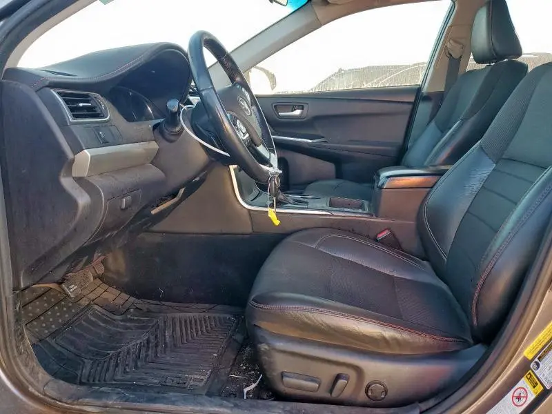 2017 TOYOTA CAMRY LE  