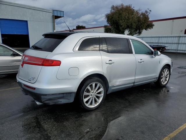 2012 LINCOLN MKT 