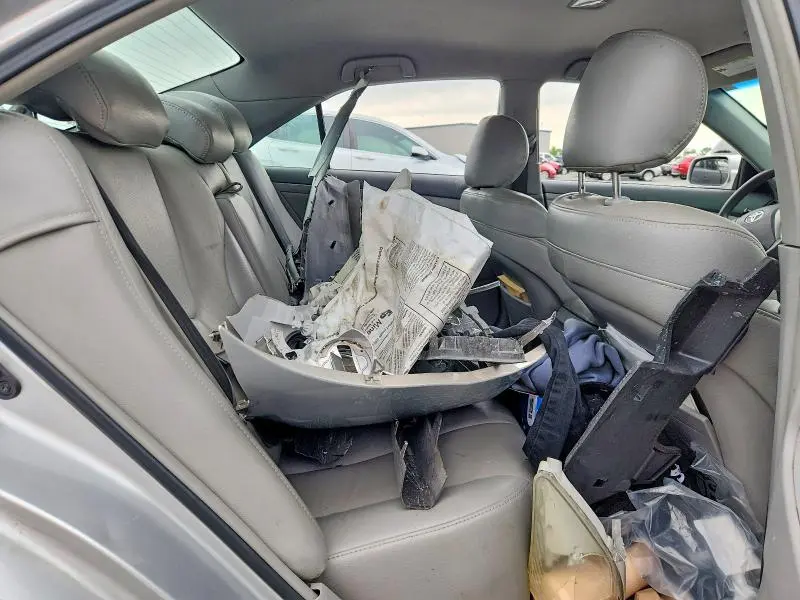 2010 TOYOTA CAMRY LE  