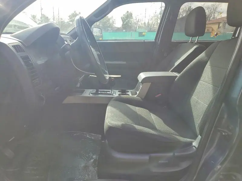 2010 FORD ESCAPE XLT  