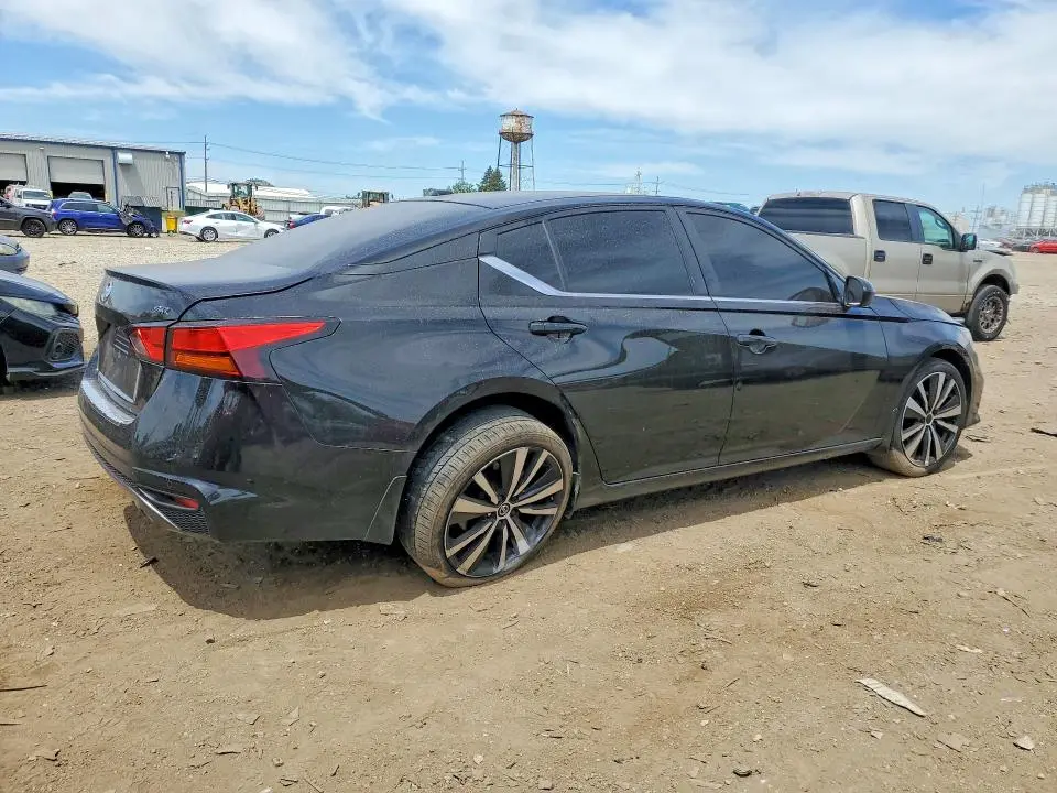 2020 NISSAN ALTIMA SR  