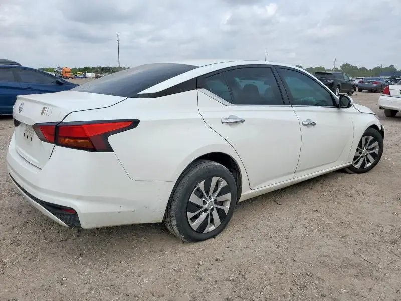 2022 NISSAN ALTIMA S  