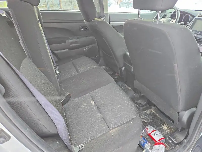 2021 MITSUBISHI RVR SE  