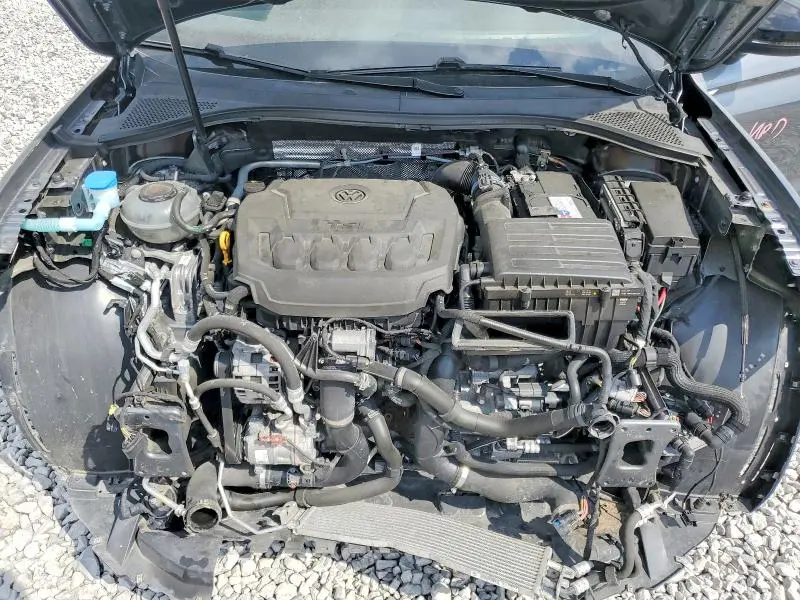 2021 VOLKSWAGEN TIGUAN SE  