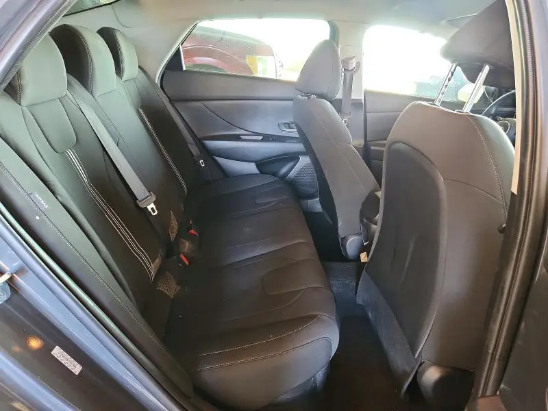 2024 HYUNDAI ELANTRA BLUE  