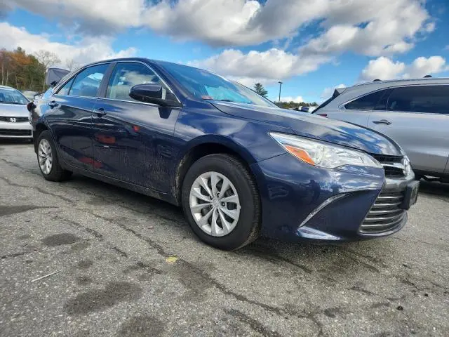 2016 TOYOTA CAMRY LE  