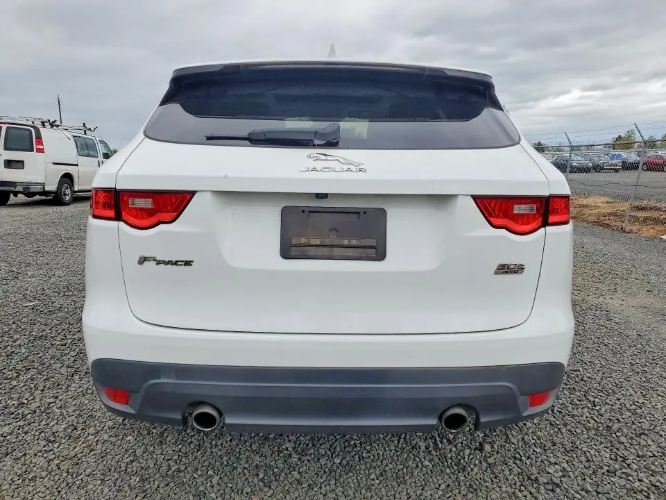 2018 JAGUAR F-PACE PREMIUM  
