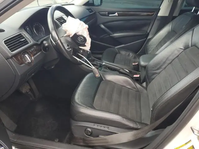 2015 VOLKSWAGEN PASSAT SEL  