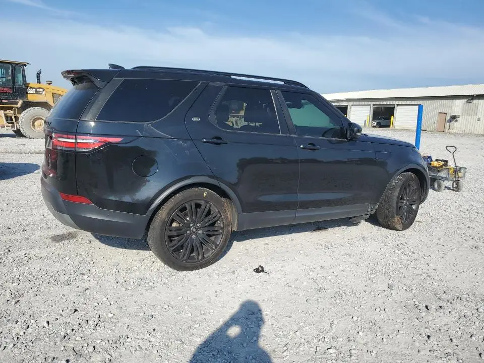 2017 LAND ROVER DISCOVERY HSE LUXURY  