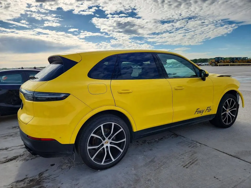 2023 PORSCHE CAYENNE BASE  