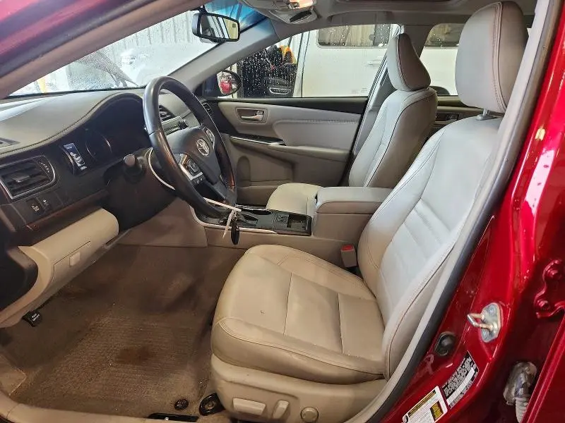 2016 TOYOTA CAMRY XLE  