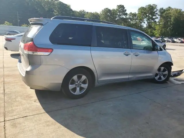 2011 TOYOTA SIENNA LE  
