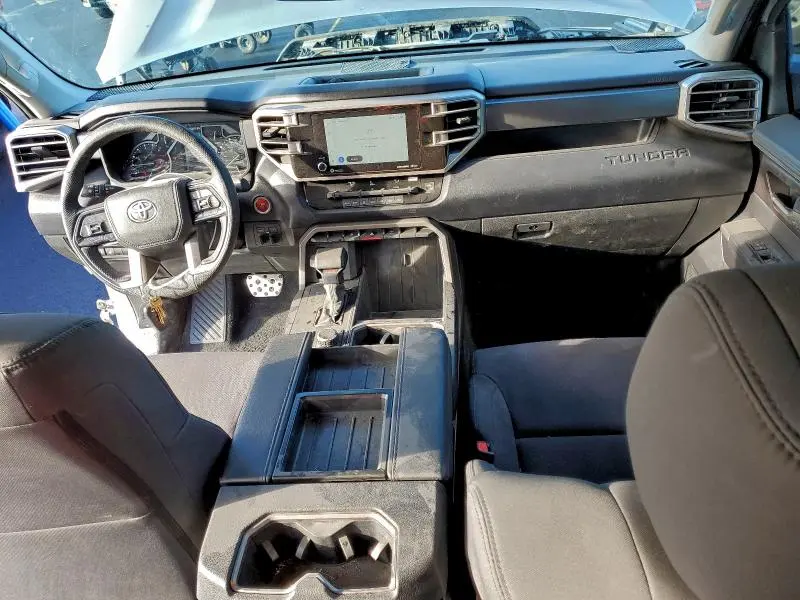 2023 TOYOTA TUNDRA CREWMAX SR5  