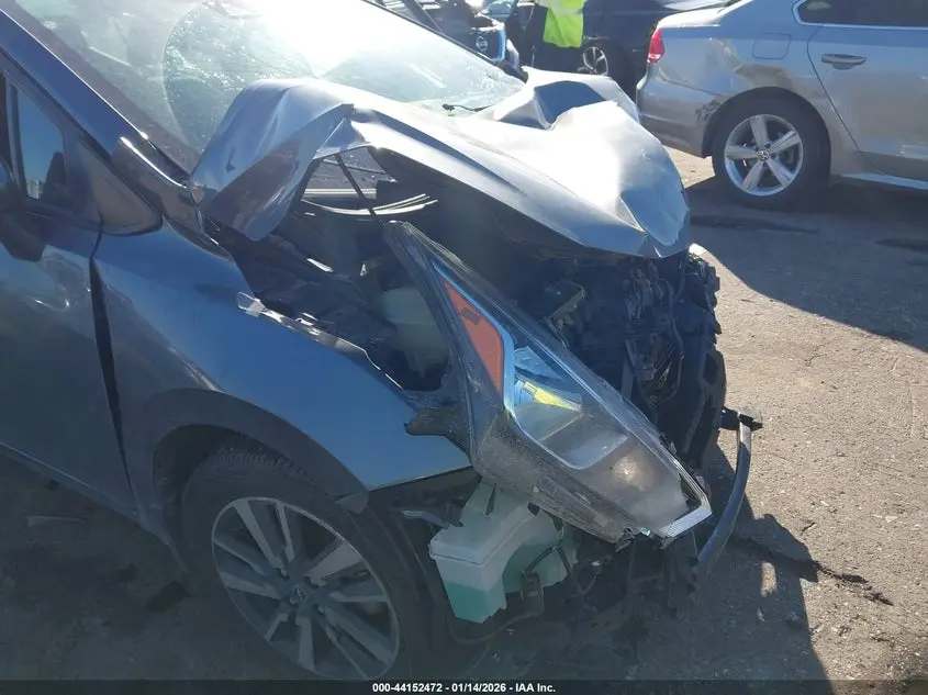 2024 NISSAN VERSA 1.6 SV