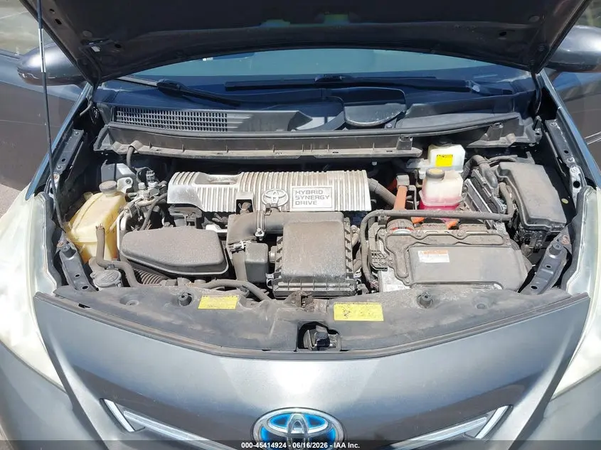 2013 TOYOTA PRIUS V FIVE/THREE/TWO