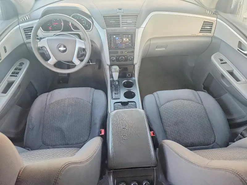 2012 CHEVROLET TRAVERSE LS  