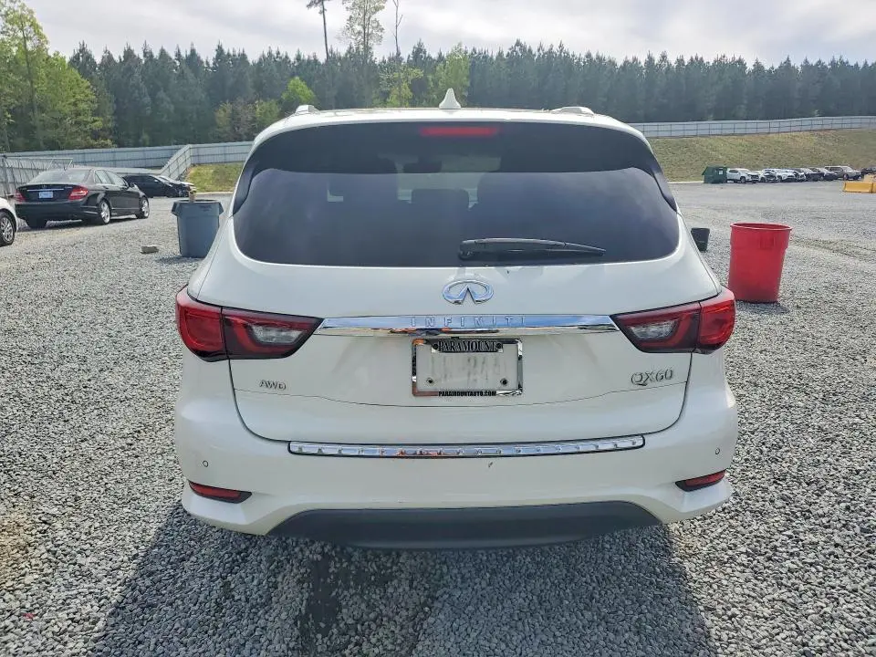 2020 INFINITI QX60 LUXE  