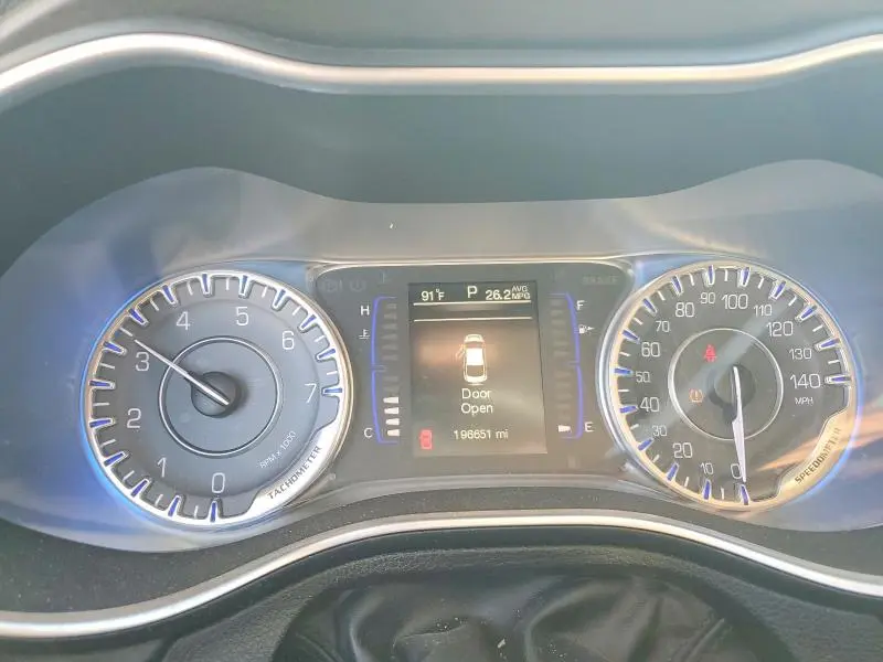 2015 CHRYSLER 200 LIMITED  